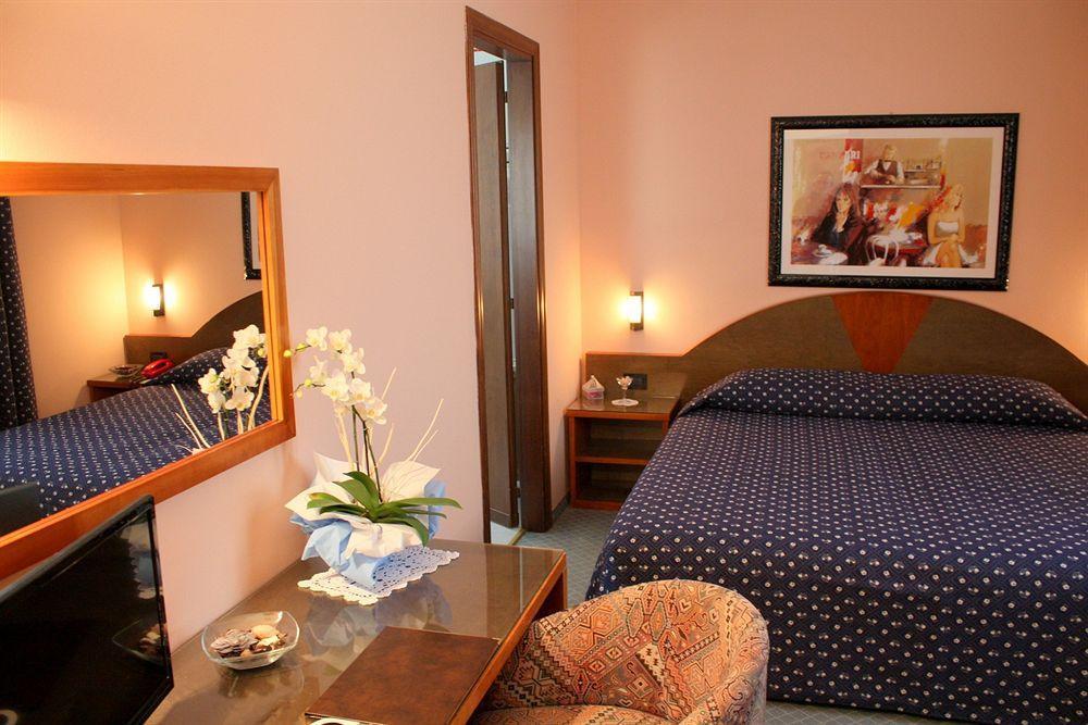 Hotel Rosa Abano Terme Kültér fotó